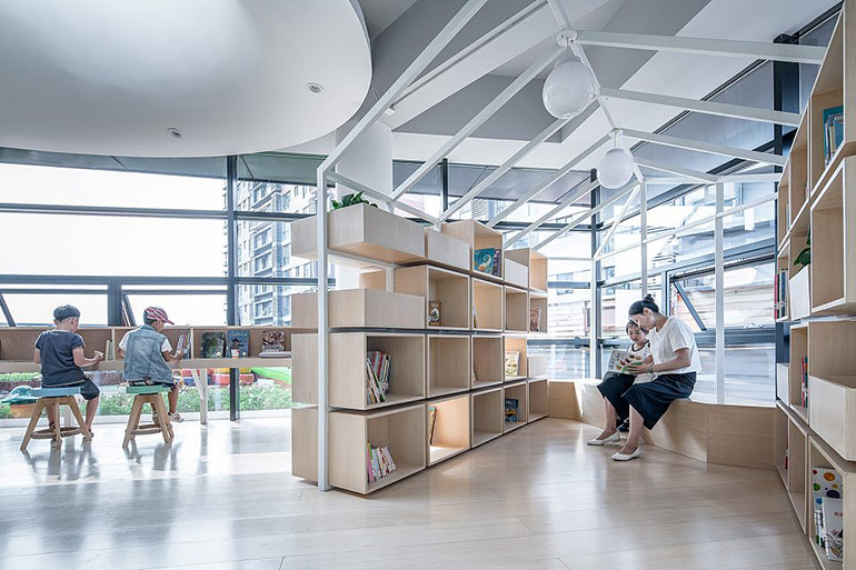 萬科成長中心文化墻